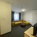 Hotell Ada - Otoka 3*