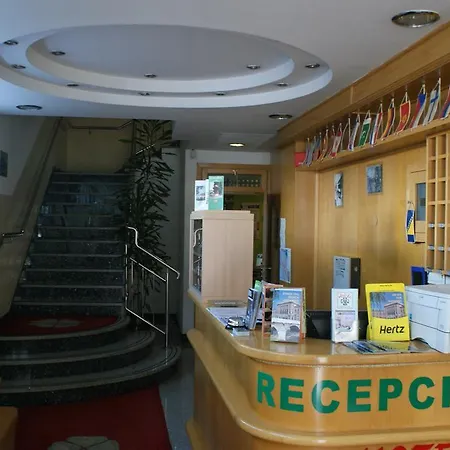 Ada - Otoka Hotell 3*