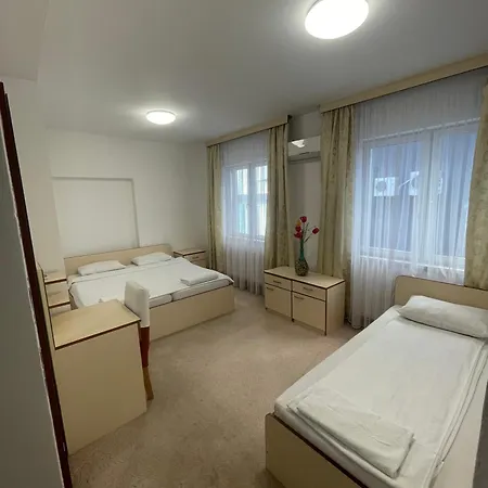 Ada - Otoka Hotell