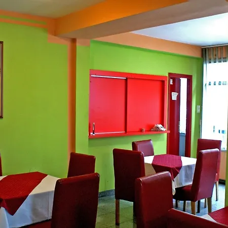 Ada - Otoka Hotell