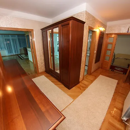 Ada - Otoka Hotell