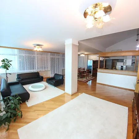 Hotell Ada - Otoka 3*